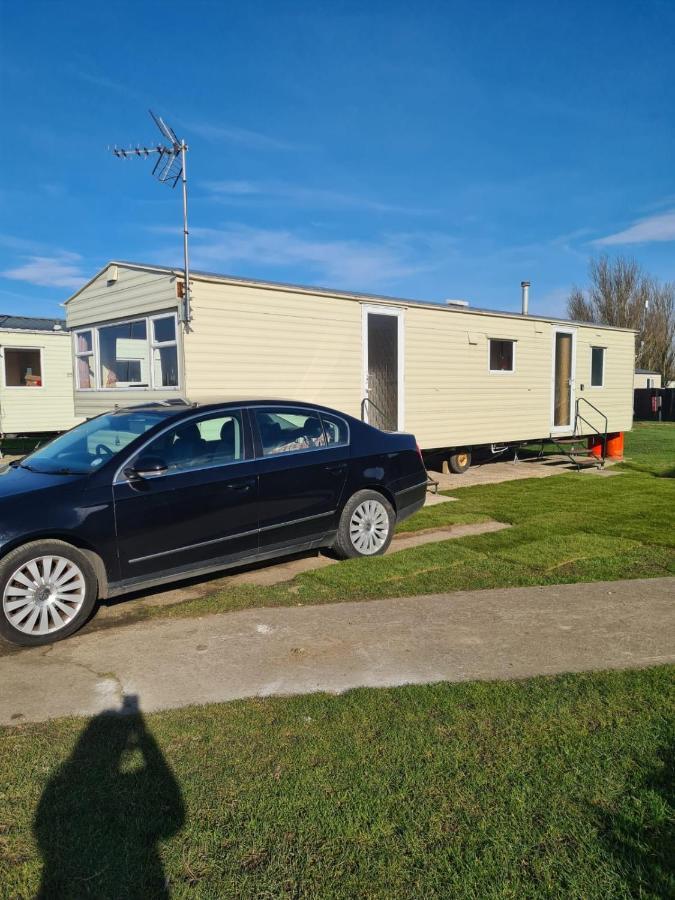 Cosy, Family Caravan Near The Beach Clacton-on-Sea Exterior foto